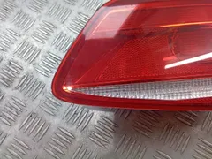 Фонарь крышки багажника правый Volkswagen Passat, 2012 г.