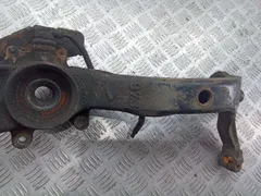 Кулак поворотный правый Audi A4, 1997 г.