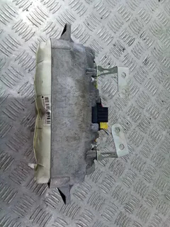 Подушка безопасности пассажира Audi A6, 2006 г.