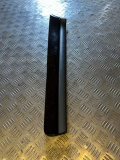 Накладка декоративная Audi A8, 2005 г.