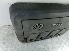Декоративная крышка двигателя Volkswagen Passat, 2011 г.