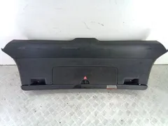 Обшивка крышки багажника Audi A4, 2003 г.