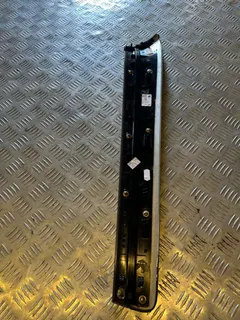 Накладка декоративная Audi A8, 2005 г.