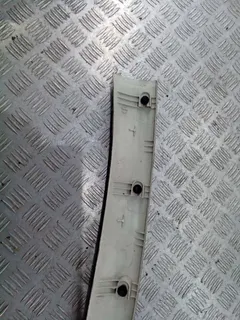 Обшивка стойки передней правой Volkswagen Passat, 1999 г.