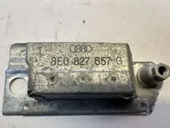 Петля крышки багажника Audi Q7, 2007 г.