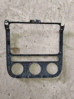 Рамка под магнитолу Volkswagen Jetta, 2008 г.