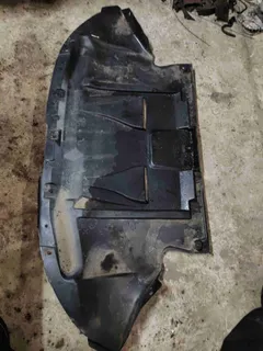 Защита двигателя Audi A4, 1998 г.