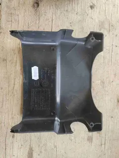 Кожух рулевой колонки Volkswagen Passat, 2000 г.