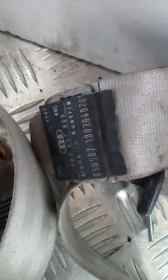 Ремень безопасности Audi A6, 2000 г.