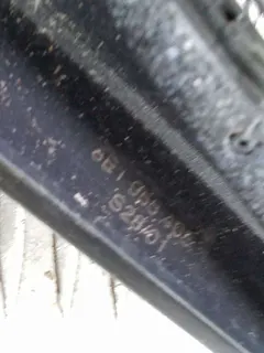 Щеткодержатель (поводок стеклоочистителя, дворник) Audi A4, 2002 г.