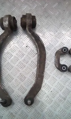 Рычаг передний Volkswagen Passat, 1998 г.
