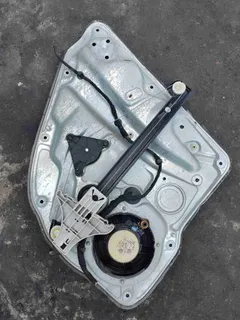 Стеклоподъемник электрический Volkswagen Bora, 2001 г.