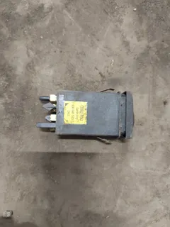 Кнопка подогрева заднего стекла Audi A4, 1997 г.