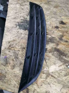 Заглушка (решетка) в бампер Volkswagen Passat, 2005 г.