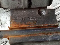 Петля двери передней правой Volkswagen Passat CC, 2010 г.