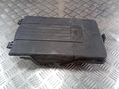 Крышка аккумулятора Volkswagen Passat, 2007 г.