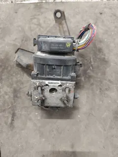 Блок ABS Toyota Corolla, 2004 г.