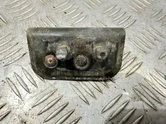 Петля крышки багажника Audi 100, 1988 г.