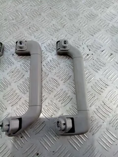 Ручка внутренняя потолочная Volkswagen Touareg, 2008 г.