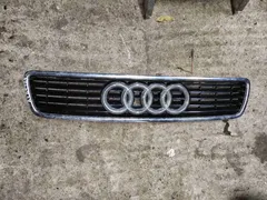 Решетка радиатора Audi A4, 1999 г.