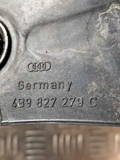 Пластик багажника Audi A6 allroad, 2002 г.