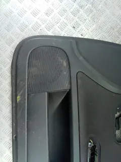 Обшивка двери передней правой (дверная карта) Audi A4, 2003 г.