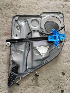 Стеклоподъемник электрический Volkswagen Golf, 2002 г.