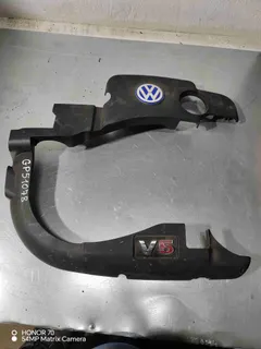 Декоративная крышка двигателя Volkswagen Passat, 2005 г.