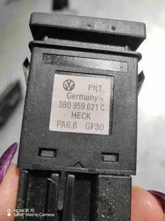 Кнопка подогрева заднего стекла Volkswagen Passat, 2000 г.
