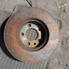 Диск тормозной передний Volkswagen Transporter, 1996 г.