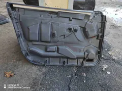Обшивка двери передней правой (дверная карта) Audi A6, 2000 г.