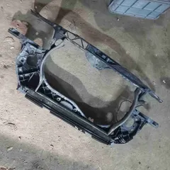 Передняя панель крепления облицовки (телевизор) Audi A4, 2002 г.