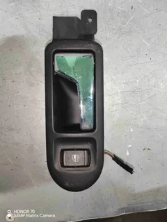 Ручка внутренняя передняя правая Volkswagen Passat, 2000 г.