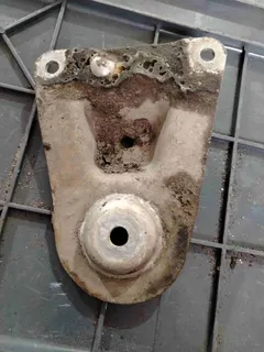 Кронштейн Audi A4, 2000 г.