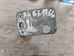 Петля двери Audi A4, 2003 г.
