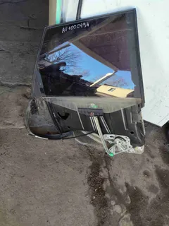Стеклоподъемник Audi 100, 1993 г.