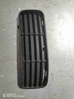 Заглушка (решетка) в бампер Volkswagen Caddy, 1998 г.