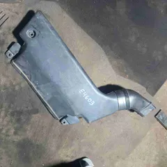 Воздуховод BMW 3 серии, 2002 г.