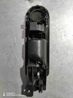 Ручка внутренняя задняя левая Volkswagen Passat, 2000 г.