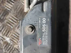 Рамка капота Volkswagen Transporter, 2000 г.