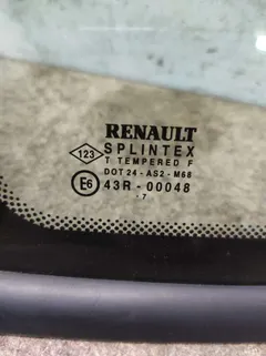 Стекло кузовное боковое левое Renault Scenic, 1997 г.