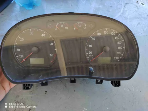 Щиток приборов (приборная панель) Volkswagen Polo, 2003 г.