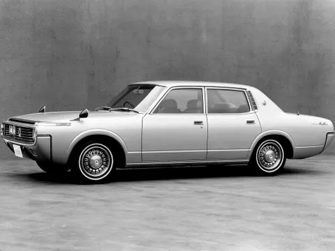 Toyota Crown IV (S60) 1971 – 1974 - седан