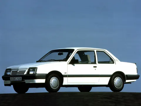 Opel Ascona C 1981 – 1988 - купе