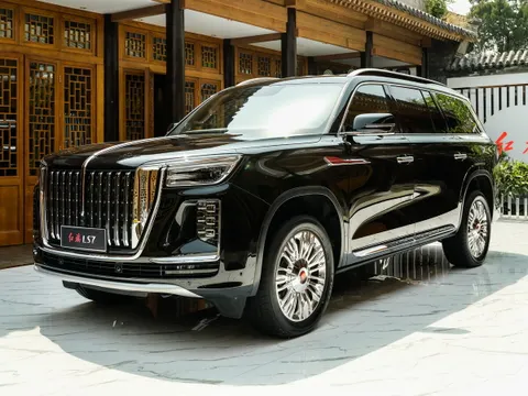 Hongqi LS7 2022 - н.в.