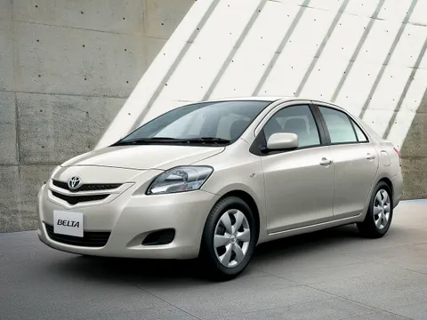 Toyota Belta  2005 – 2012