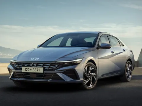 Hyundai Avante VII Π Π΅ΡΡΠ°ΠΉΠ»ΠΈΠ½Π³ Ρ 2023 Π³.