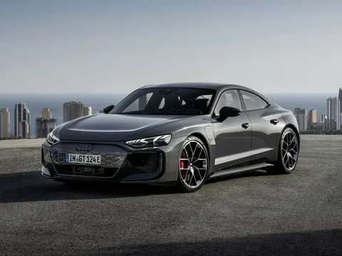 Audi RS e-tron GT I Рестайлинг с 2024 г.