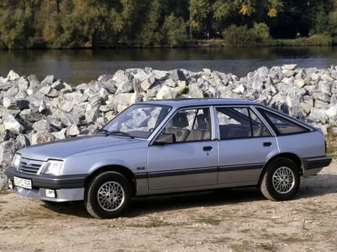 Opel Ascona C 1981 – 1988 - хэтчбек 5 дв.