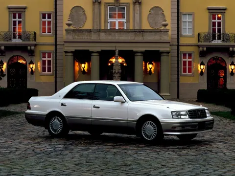 Toyota Crown X (S150) 1995 – 2008 - седан